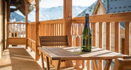 Renovated mountain chalet with jacuzzi 4* sleeps 15