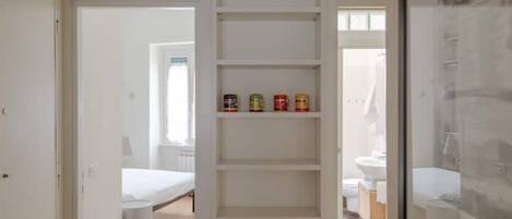 1 多间卧室、免费 WiFi、床单