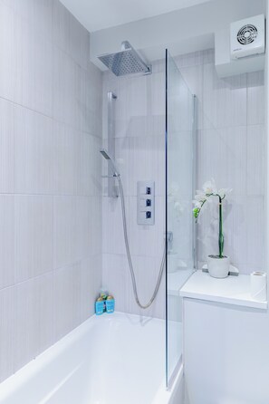 Douche, shampoing