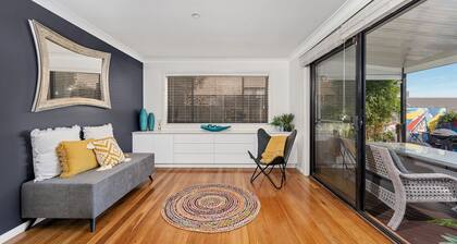 Pacific Blue, Gerringong