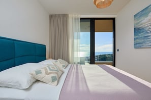 Appartement (1 Bedroom) | 1 chambre, bureau, fer et planche à repasser, accès au Wi-Fi (inclus)