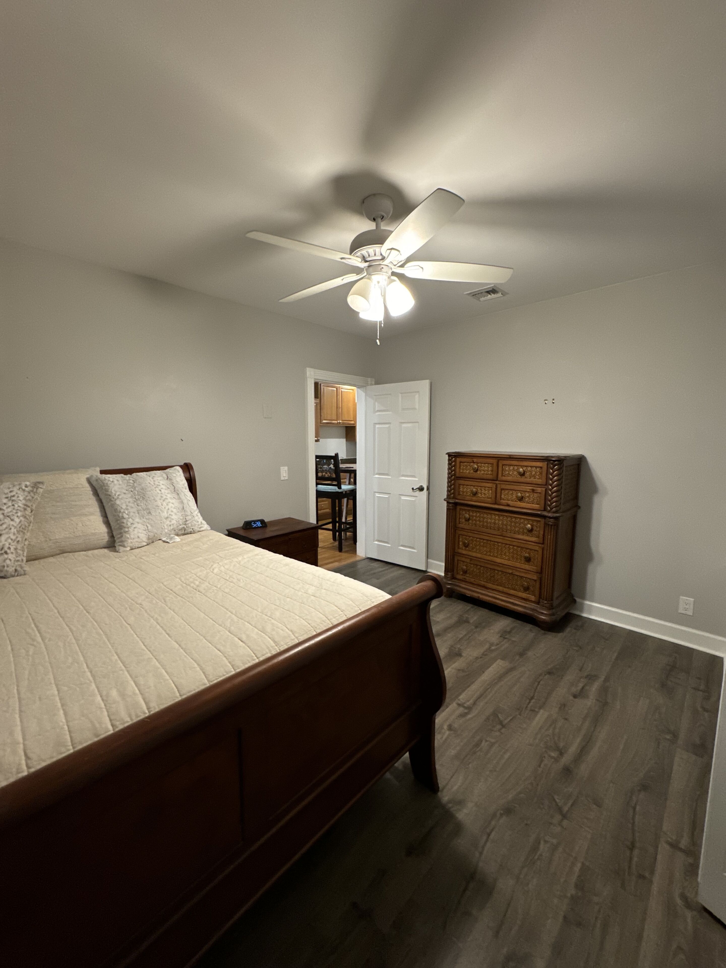 1 bedroom, free WiFi, bed sheets