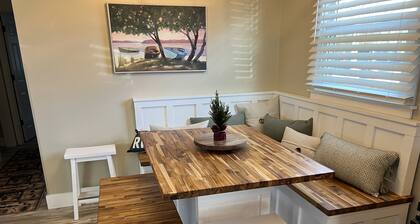 Quaint cottage on the grounds of the White River Canoe Company in Noblesville IN