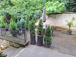 屋外ダイニングエリア