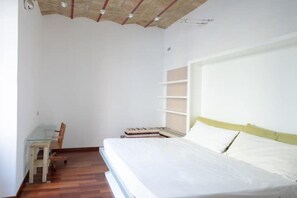 1 soverom, strykejern/-brett, wi-fi og sengetøy