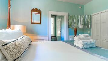 2 slaapkamers, een strijkplank/strijkijzer, reisbedje, wifi