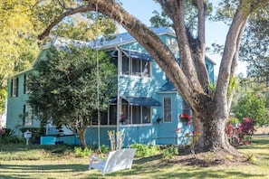 Exterior - The Marigold ★ 1 Gig Wi-Fi ★ Minutes to Everything (Mount Dora)