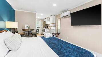 1 bedroom, iron/ironing board, WiFi, bed sheets