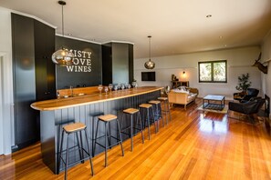 Bar (in der Unterkunft)