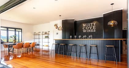The Cellar Door - Blenheim Holiday Home
