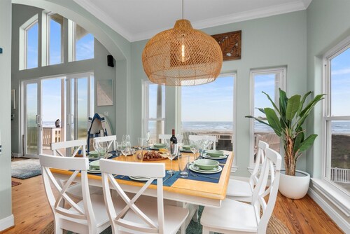 Beachfront | Private Swim Spa | Pet Friendly