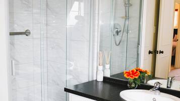 Shower, towels, soap, shampoo