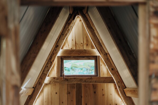 Chalet rustique Signature | Draps en coton égyptien, literie de qualité, literie fournie