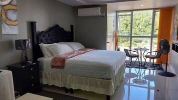 1 bedroom, in-room safe, iron/ironing board, free WiFi