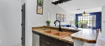 The Blue Heron - A Bayside Retreat