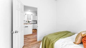 2 makuuhuonetta, Wi-Fi, vuodevaatteet