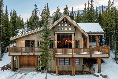 2 Mountain Home (3-Bedroom) by Moonlight Basin Lodging