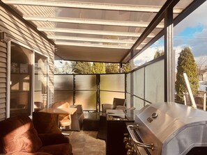 屋外ダイニングエリア