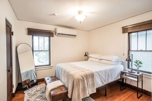 1 habitación, tabla de planchar con plancha, wifi gratis y ropa de cama 