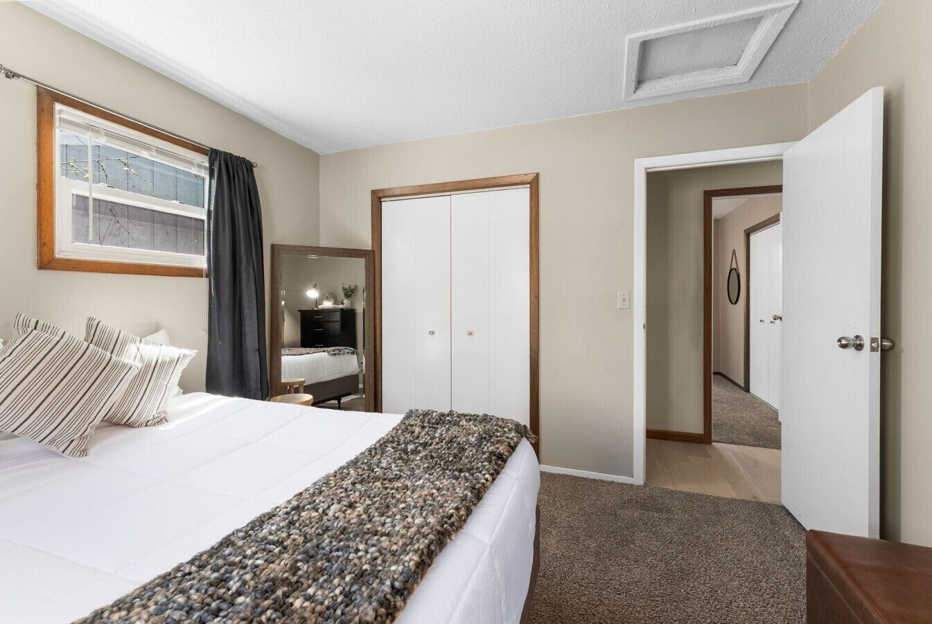 4 bedrooms, free WiFi, bed sheets