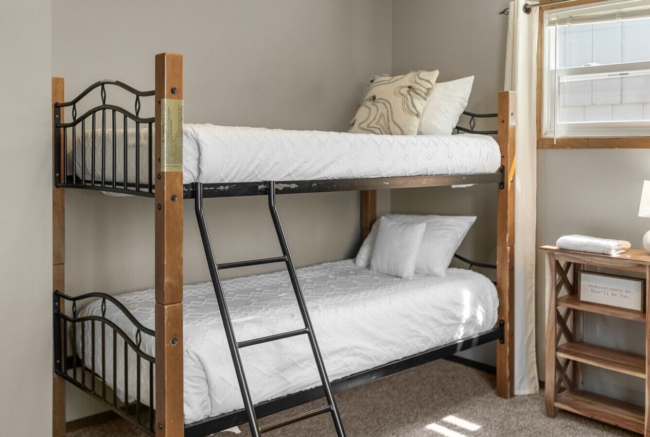 4 Schlafzimmer, kostenloses WLAN, Bettwäsche