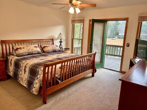 3 Schlafzimmer, Zimmersafe, Bügeleisen/Bügelbrett, Reisekinderbett