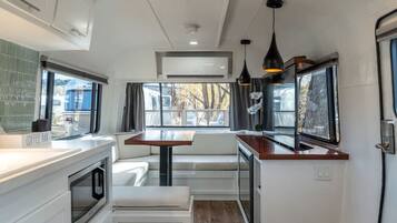 Microonde, macchina per tè/caffè, pentole/stoviglie/utensili