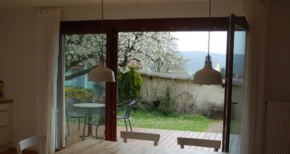Fewo-hammelburg GemĂŒtliche, GerĂ€umige Ferienwohnung mit Terrasse und Garten
