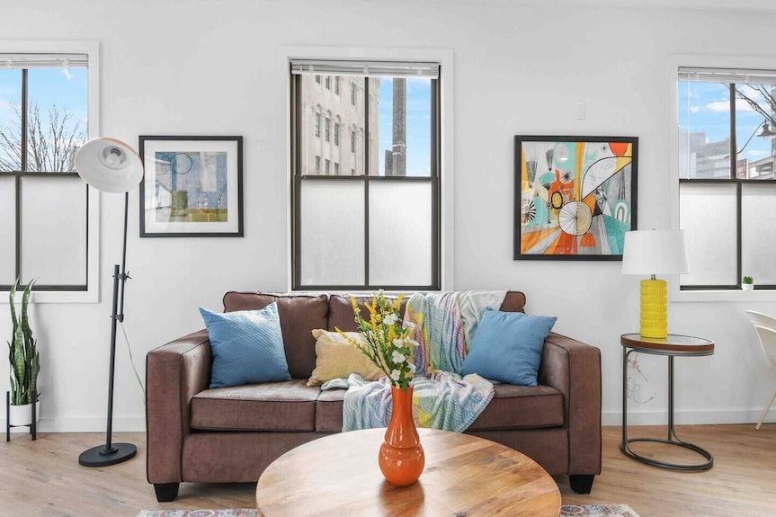 Unique 1br | Walk To Njpac/njpenn | 30min To Nyc - Elizabeth, NJ