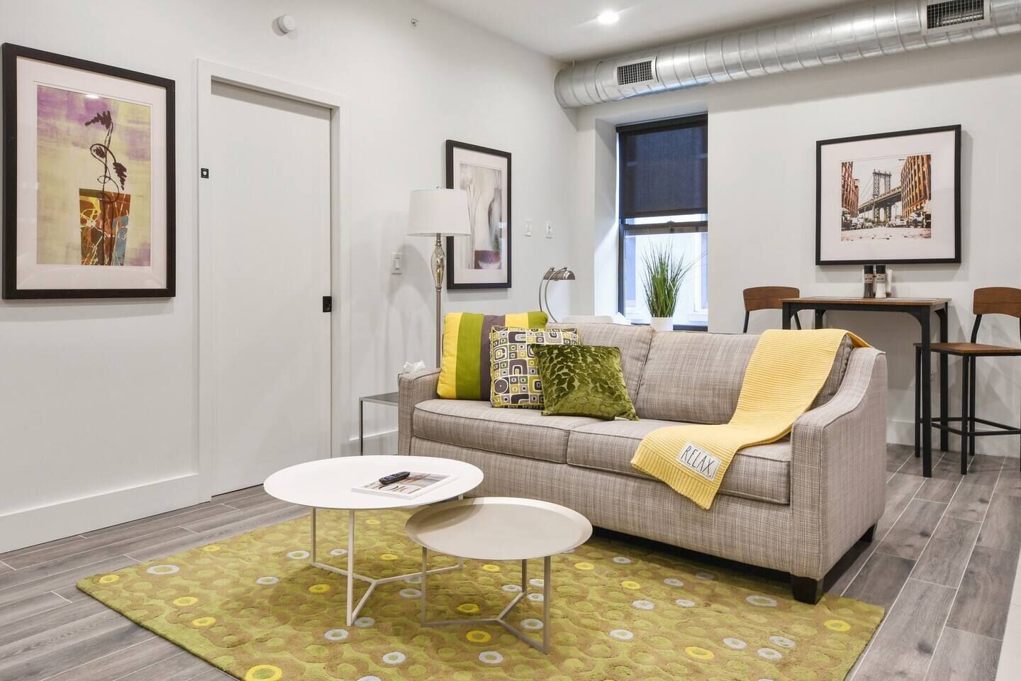 Beauty 1 BR King 30 Min to NYC
