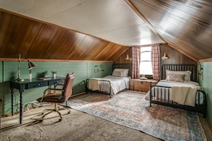 4 quartos, escrivaninha, Wi-Fi de cortesia, roupa de cama