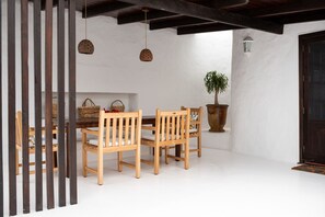 Outdoor dining - Las Pergolas Villa Rural - Apartment Puerto Calero (Tías)
