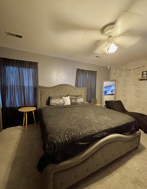 Room - Home Away From Home (Hampton)