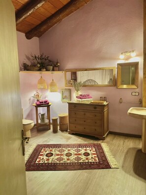 Hair dryer, towels - Apartamento de Película (ESTAMARIU)