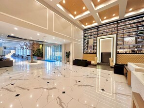 Lobby - Chez Hotel Arlington Heights (Arlington Heights)