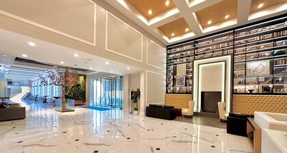 Chez Hotel Arlington Heights