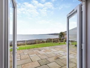 Interior - 2 bedroom accommodation in Trefor Nr Caernarfon (Trefor Nr Caernarfon)