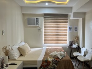 WiFi, bed sheets