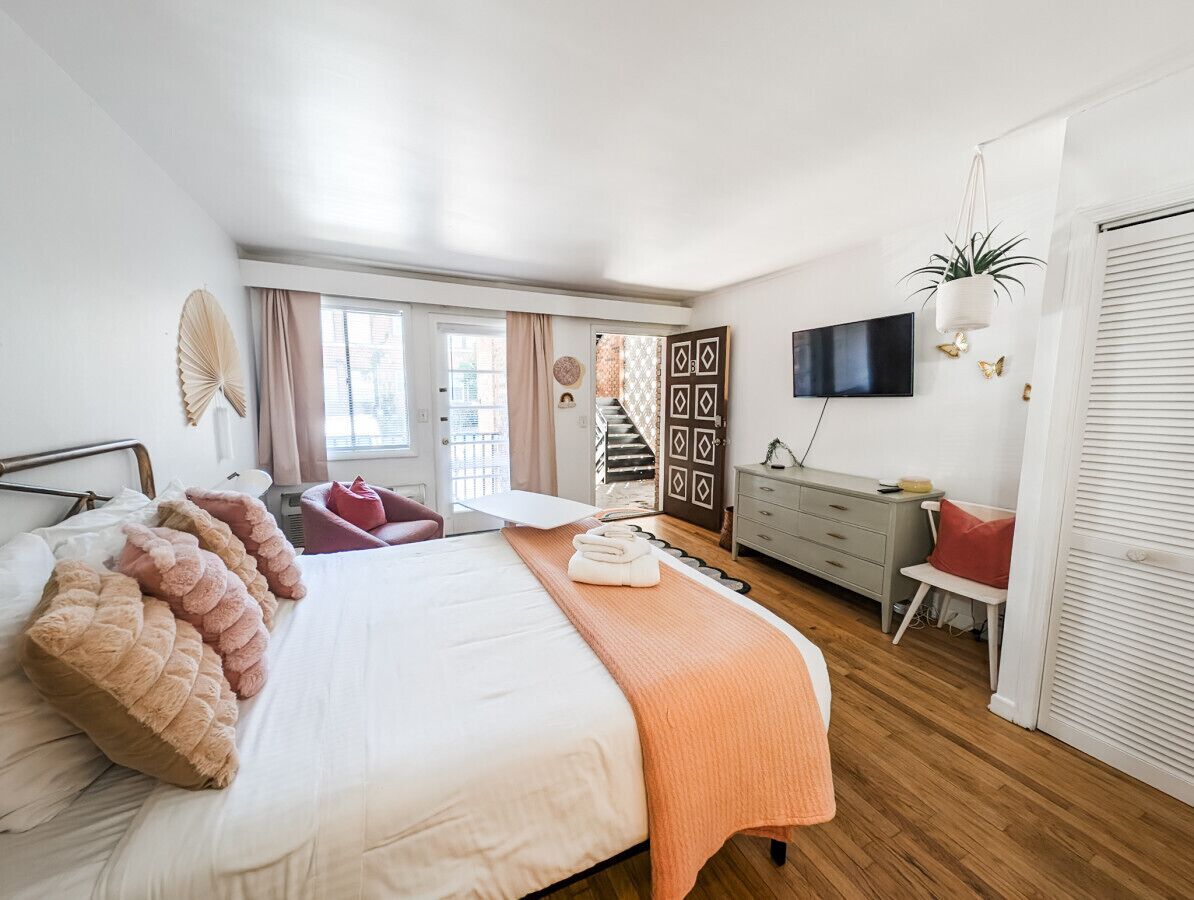 1 bedroom, iron/ironing board, free WiFi, bed sheets