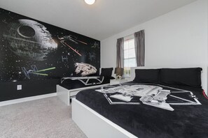 4 bedrooms, iron/ironing board, travel cot, WiFi - Spacious 4BR Home with Private Pool – Sleeps 10 (Kissimmee)