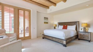 Interior - The Pond Estate by Avantstay Maximalist Designer Compound w/ 2 Casitas, Indoor + Outdoor Pools, Tennis Court, & Gorgeous Mountain Views 12k Sqft (Palm Springs)