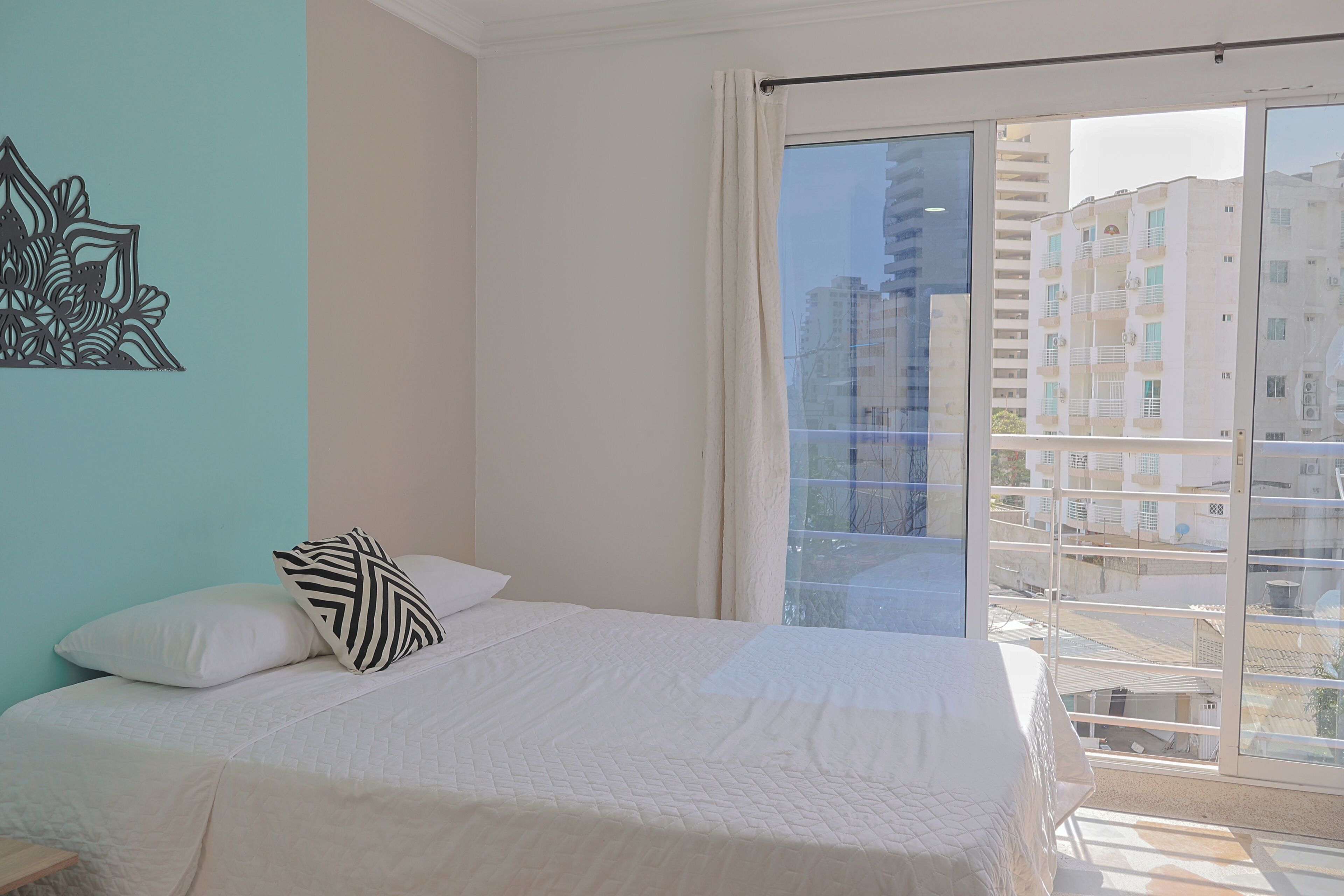 Chambre Standard double | Accès au Wi-Fi (inclus), literie fournie