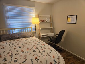 3 bedrooms, desk, free WiFi, bed sheets