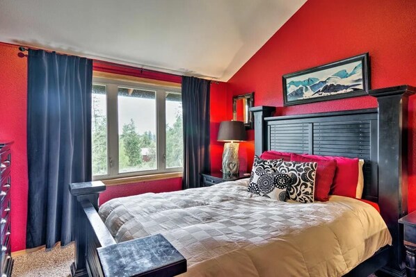 7 bedrooms, free WiFi, bed sheets