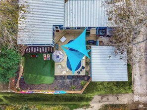 Property grounds - Luxury San Antonio Group Getaway with Heated Pool, Game Room, Poker Room, Grill & Backyard Fun Near Downtown (San Antonio)