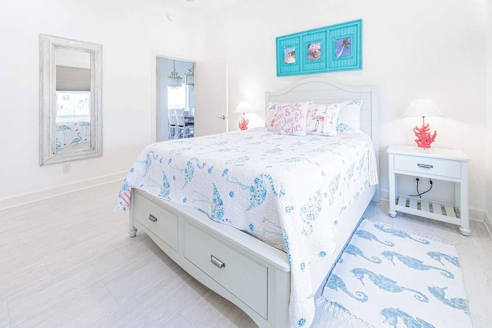 Footprints in the SandOceanfront Home Navarre Vrbo