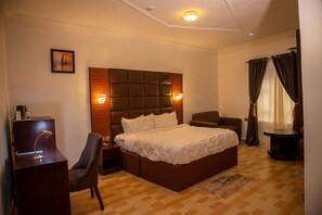 Deluxe Room | Desk, soundproofing, free WiFi, bed sheets