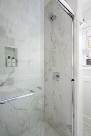 Hair dryer - Rutledge Ave - Renovated 2 Bed Home - Downtown! (Charleston)