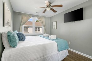 2 bedrooms, iron/ironing board, WiFi, bed sheets