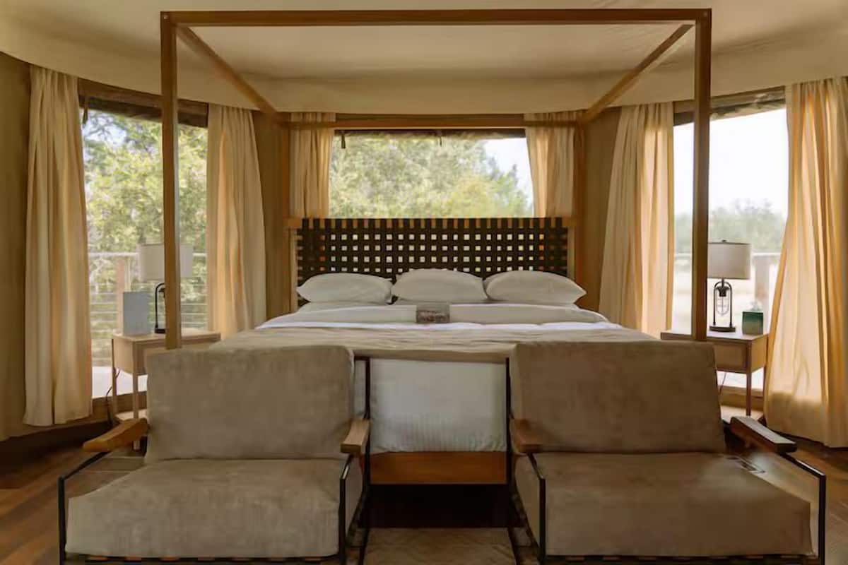 Luxury Glamping Suite + Trundle Sleeps 4 | Egyptian cotton sheets, premium bedding, memory-foam beds, minibar